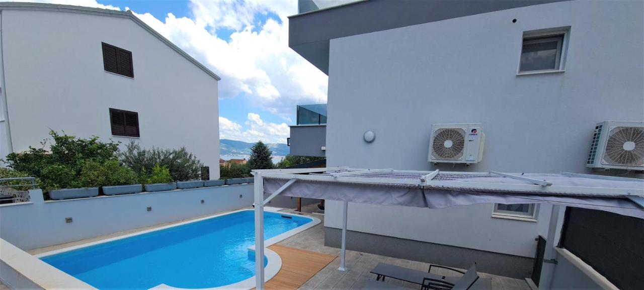 Villa Freya - Vacation House Slatine Eksteriør billede